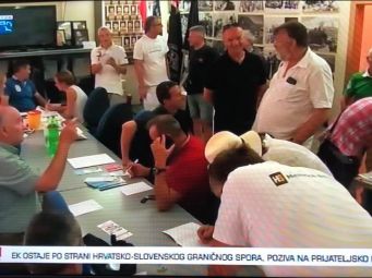 Mobilni InfoHep Centar kod splitskih veterana